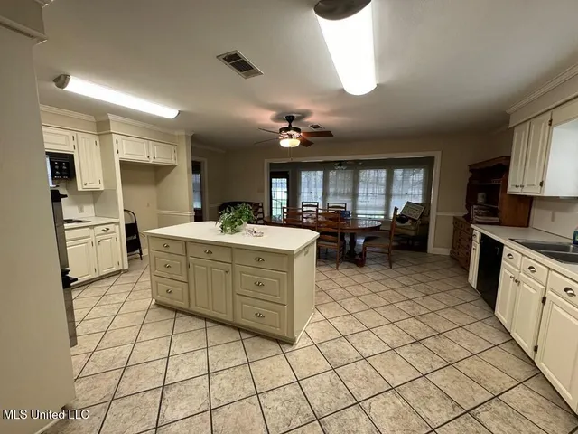 $549,000 | 1035 State Rte 568, Ferriday, LA 71334