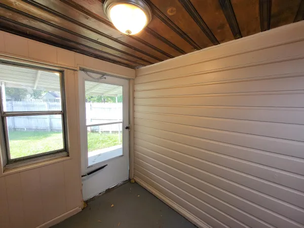 $160,000 | 2660 Bailey Avenue, Lincoln Park, MI 48146