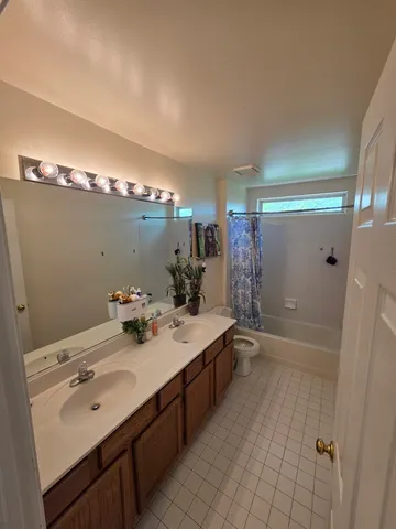 $479,900 | 7943 Dada Drive, Gurnee, IL 60031