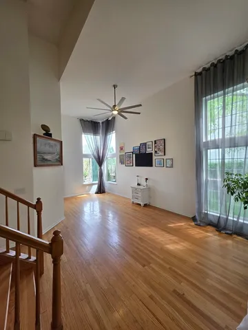 $479,900 | 7943 Dada Drive, Gurnee, IL 60031