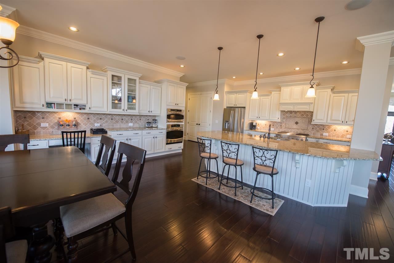 2830 Winter Song Road Raleigh, NC 27614 - Photo 5 of 25 Large breakfast area off kitchen is great for those weeknight meals!