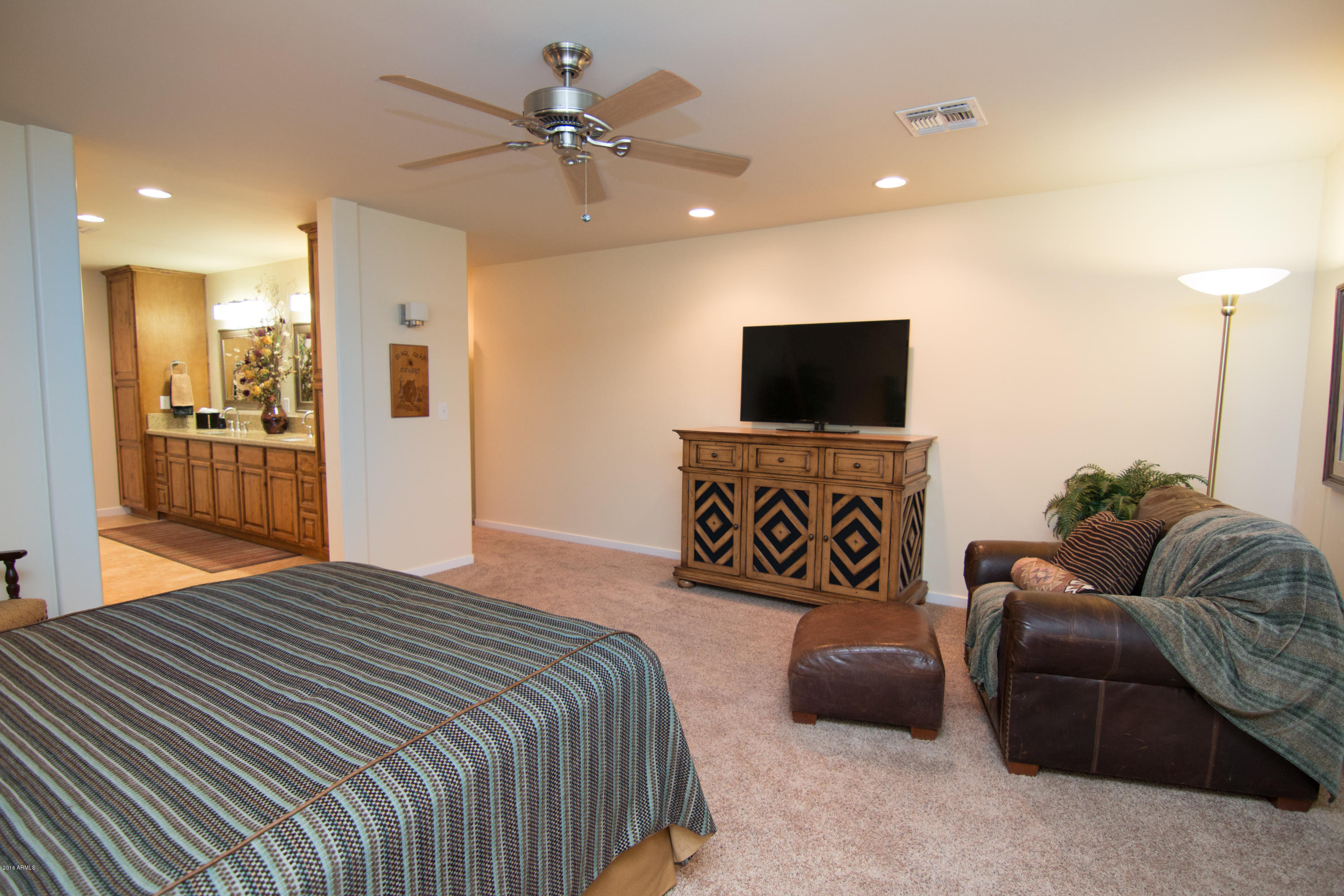 2167 East Willis Road Gilbert, AZ 85297 - Photo 18 of 79 IMG_8915