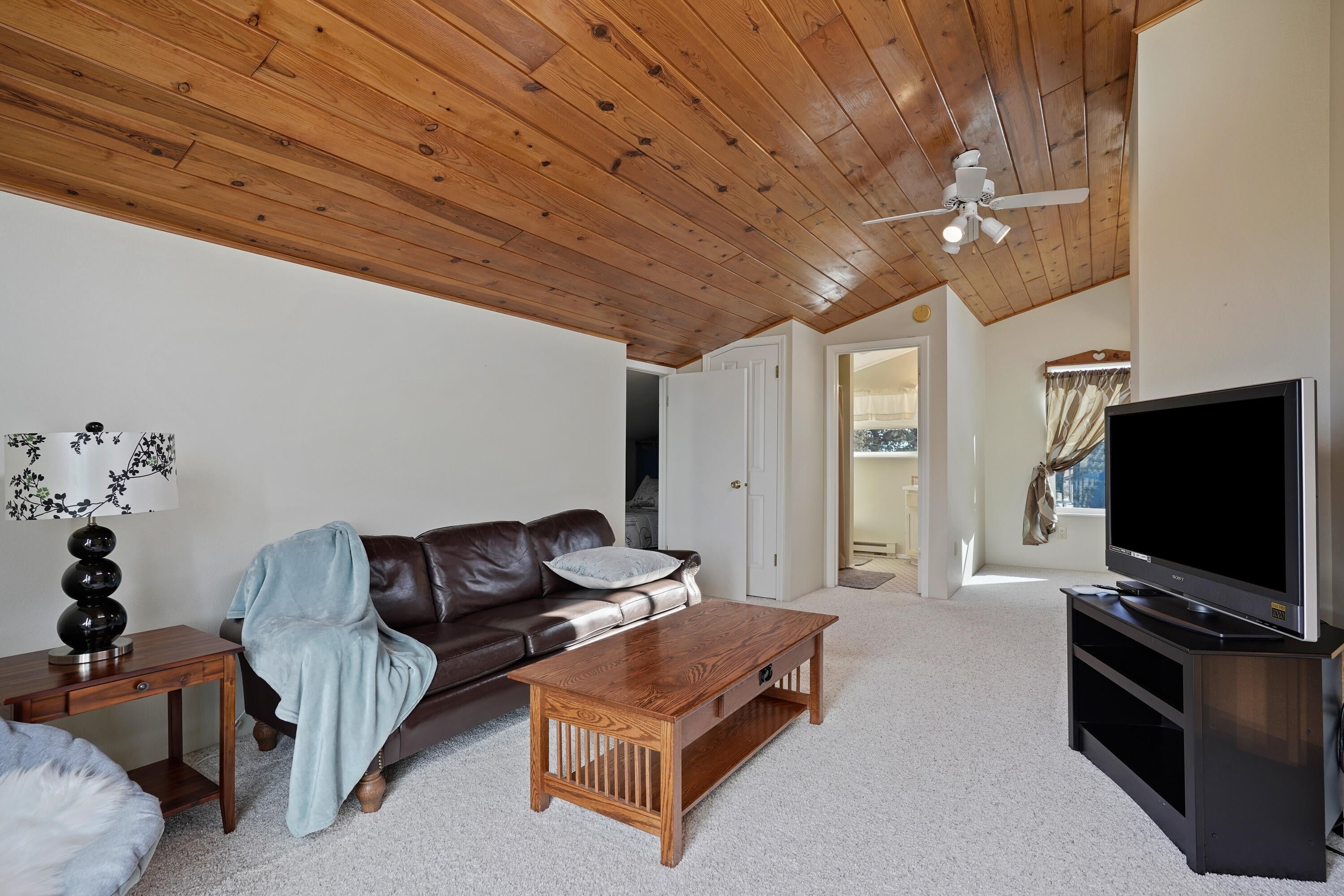 14609 Southwest Maverick Road Terrebonne, OR 97760 - Photo 20 of 33 Loft