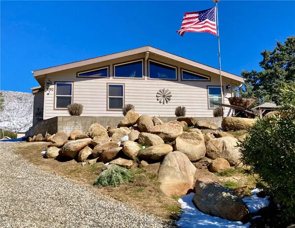 $399,000 | 9780 Fay Ranch Road, Weldon, CA 93283