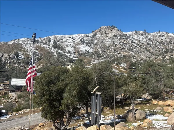 $399,000 | 9780 Fay Ranch Road, Weldon, CA 93283