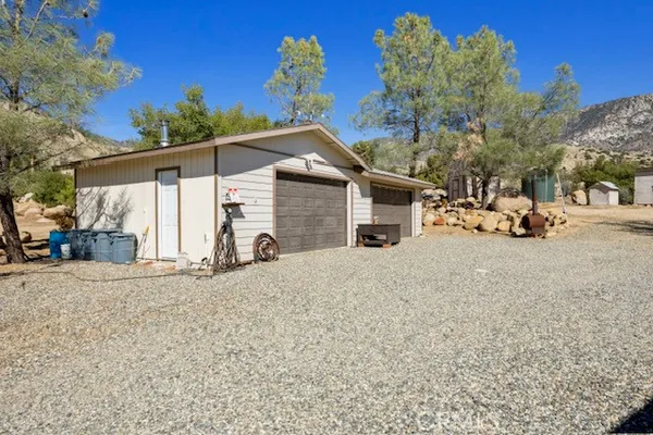 $399,000 | 9780 Fay Ranch Road, Weldon, CA 93283