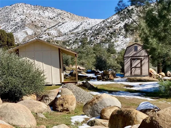 $399,000 | 9780 Fay Ranch Road, Weldon, CA 93283