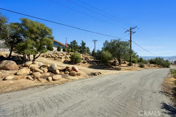 $399,000 | 9780 Fay Ranch Road, Weldon, CA 93283
