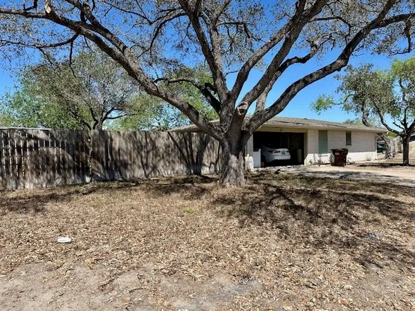 $185,000 | 829 Inez Street, Kingsville, TX 78363