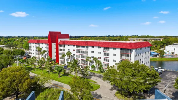 $1,400 | 4851 Northwest 21st Street, Unit 2P, Lauderhill, FL 33313