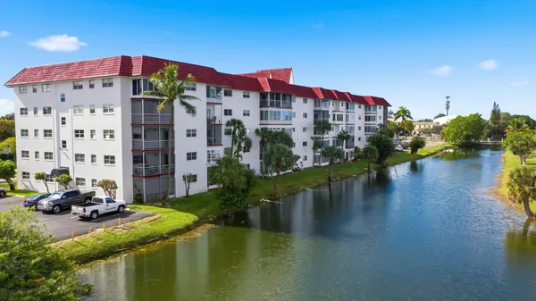 $1,400 | 4851 Northwest 21st Street, Unit 2P, Lauderhill, FL 33313