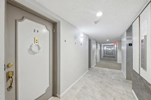 $1,400 | 4851 Northwest 21st Street, Unit 2P, Lauderhill, FL 33313