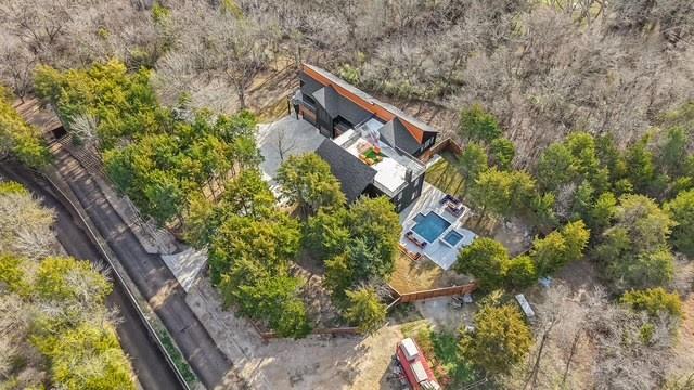 511 S South Bluegrove Road Lancaster, TX 75146 - Photo 2 of 23