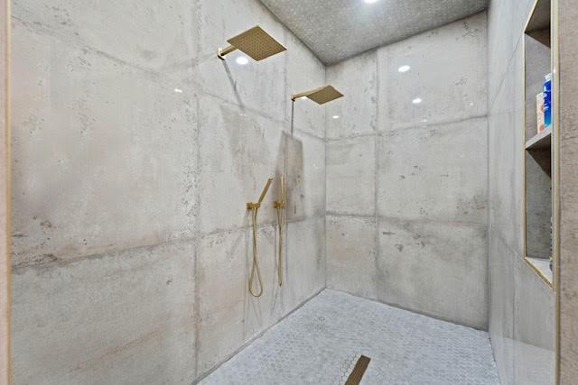 511 S South Bluegrove Road Lancaster, TX 75146 - Photo 7 of 23