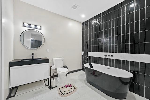 511 S South Bluegrove Road Lancaster, TX 75146 - Photo 10 of 23