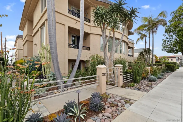 $2,849,900 | 7752 Eads Avenue, La Jolla, CA 92037