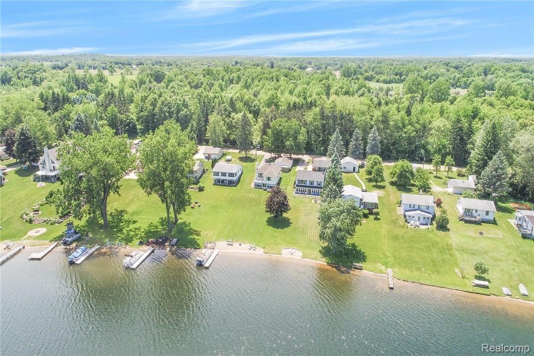 2937 Rubbins Road Howell, MI 48843 - Photo 25 of 27 your own slice of lake-living perfection.jpg