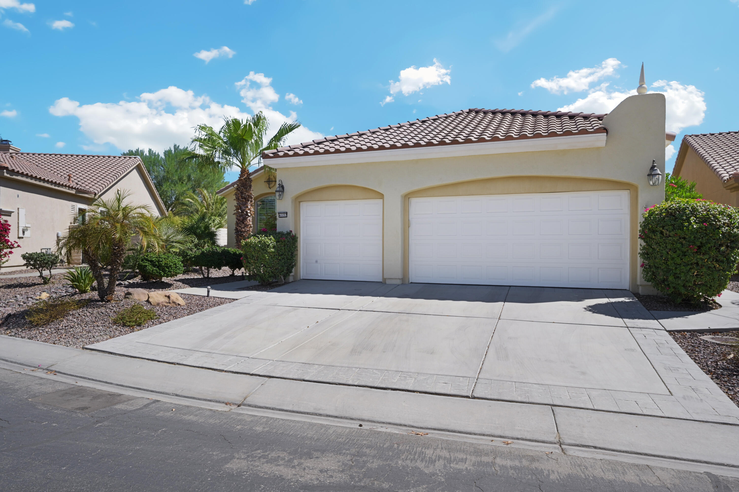 40092 Calle San Geronimo Indio, CA 92203 - Photo 38 of 48 a view of entryway of the house