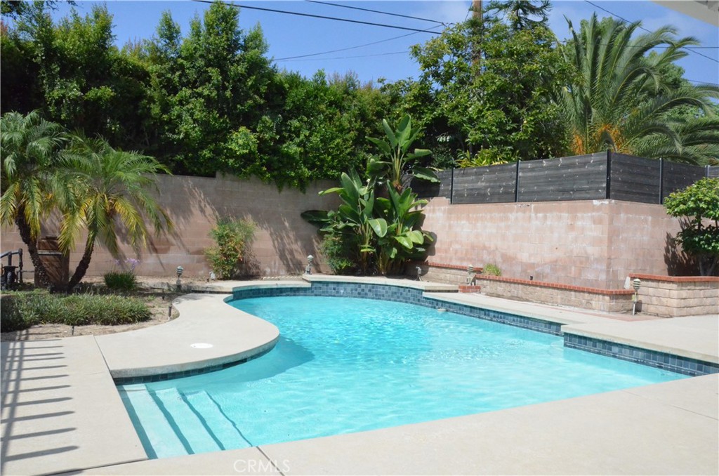 4811 Hampton Road La Canada Flintridge, CA 91011 - Photo 12 of 12