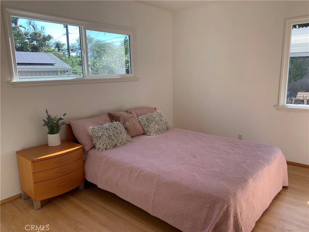 4811 Hampton Road La Canada Flintridge, CA 91011 - Photo 8 of 12