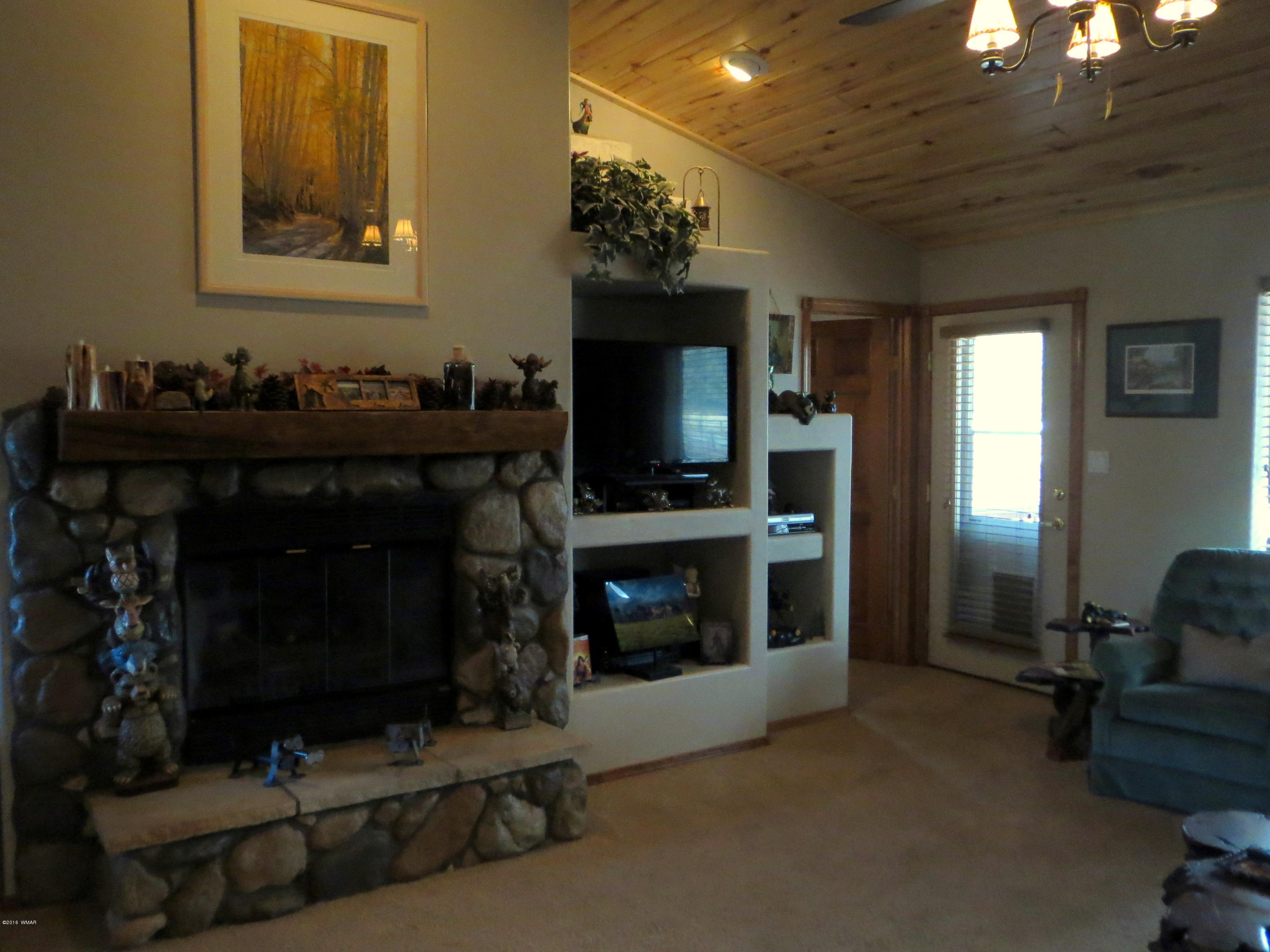 2345 Buffalo Loop Overgaard, AZ 85933 - Photo 5 of 31