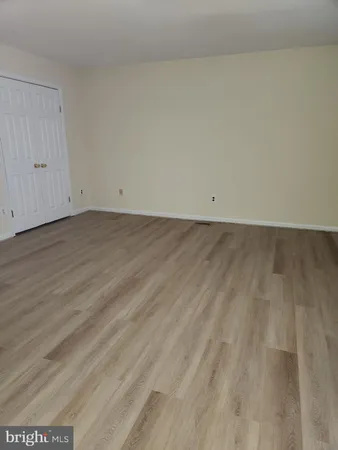 $3,200 | 5422 Long Boat Court, Fairfax, VA 22032