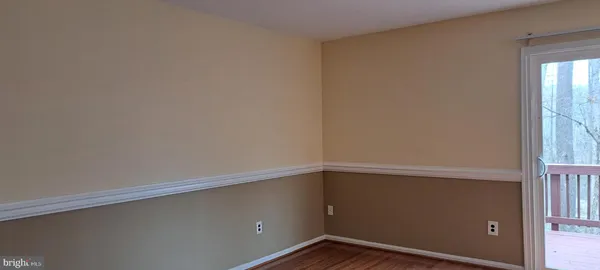 $3,090 | 5422 Long Boat Court, Fairfax, VA 22032