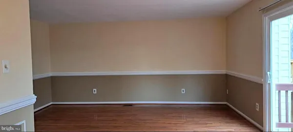 $3,090 | 5422 Long Boat Court, Fairfax, VA 22032