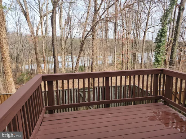 $3,200 | 5422 Long Boat Court, Fairfax, VA 22032