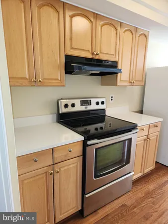 $3,090 | 5422 Long Boat Court, Fairfax, VA 22032