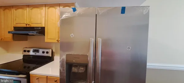 $3,090 | 5422 Long Boat Court, Fairfax, VA 22032