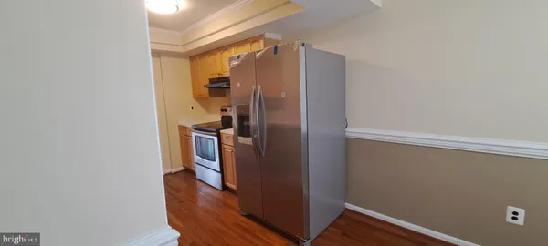 $3,090 | 5422 Long Boat Court, Fairfax, VA 22032