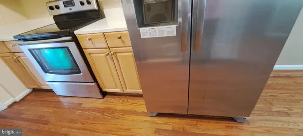 $3,090 | 5422 Long Boat Court, Fairfax, VA 22032