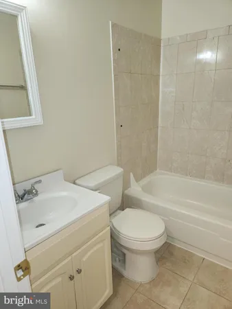 $3,090 | 5422 Long Boat Court, Fairfax, VA 22032