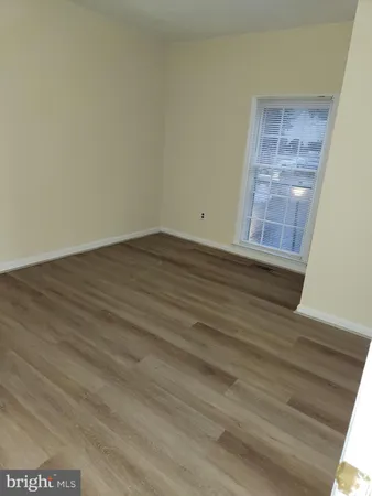 $3,090 | 5422 Long Boat Court, Fairfax, VA 22032