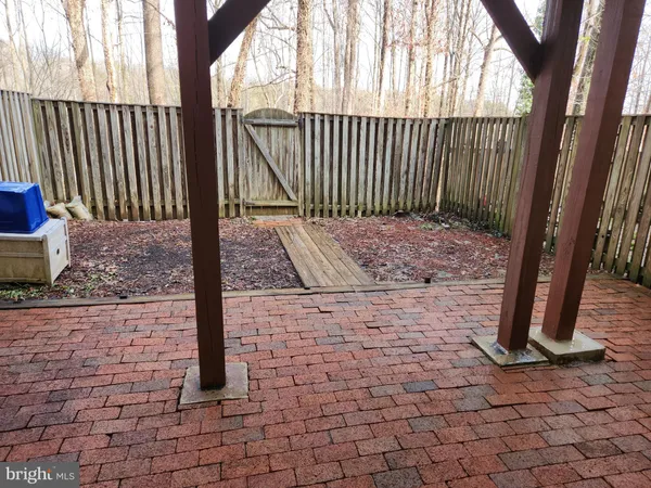 $3,090 | 5422 Long Boat Court, Fairfax, VA 22032