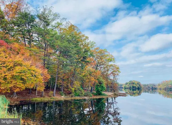 $3,090 | 5422 Long Boat Court, Fairfax, VA 22032