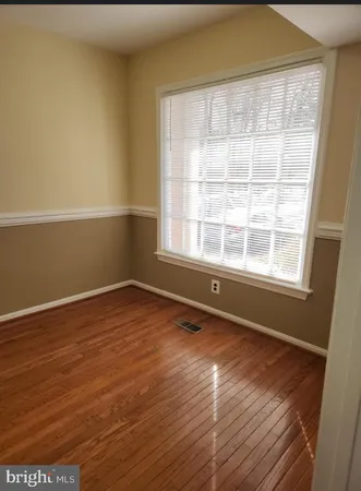 $3,090 | 5422 Long Boat Court, Fairfax, VA 22032