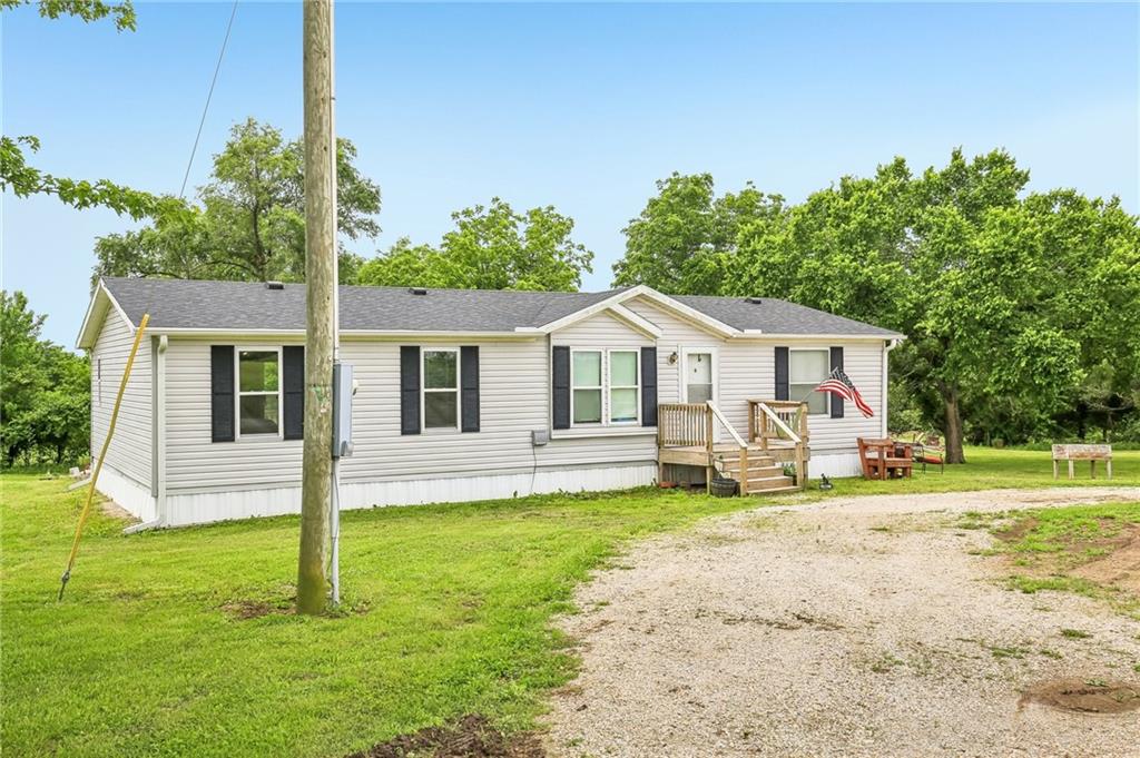 428 Southwest 850th Road Chilhowee, MO 64733 - Photo 2 of 37