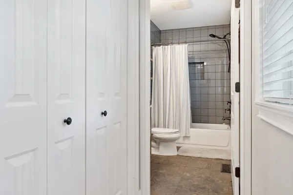 $699,000 | 4219 Northeast Cherry Lake Circle, Madison, FL 32340