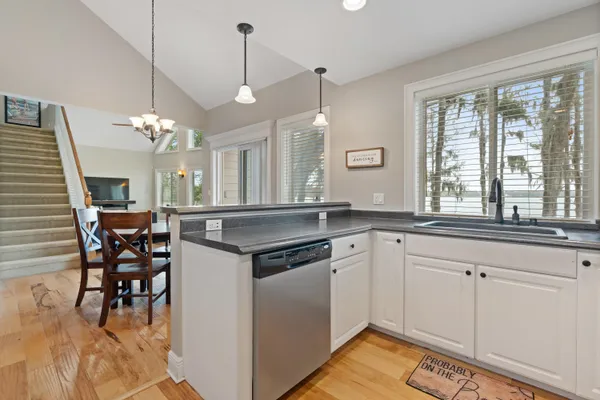 $699,000 | 4219 Northeast Cherry Lake Circle, Madison, FL 32340