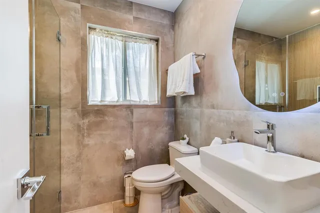 $13,000 | 616 Northeast 16th Terrace, Fort Lauderdale, FL 33304