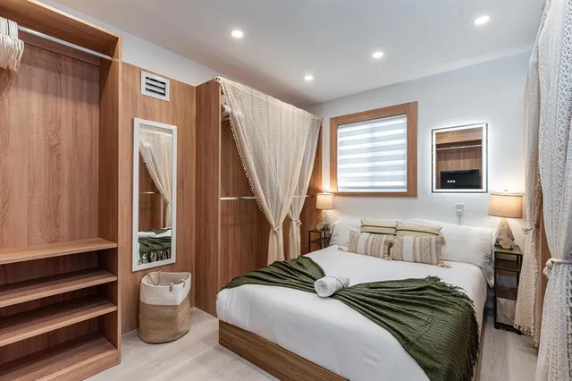 $13,000 | 616 Northeast 16th Terrace, Fort Lauderdale, FL 33304