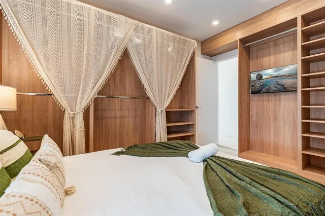 $13,000 | 616 Northeast 16th Terrace, Fort Lauderdale, FL 33304