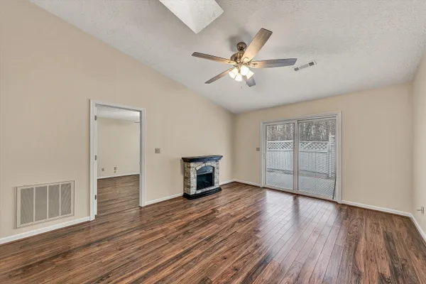 $239,500 | 375 Tinkerview Drive, Cloverdale, VA 24077