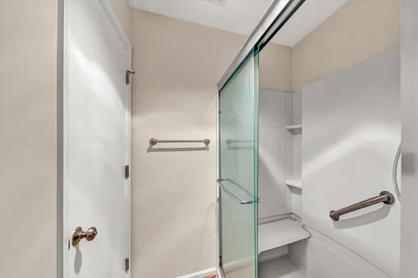 $239,500 | 375 Tinkerview Drive, Cloverdale, VA 24077