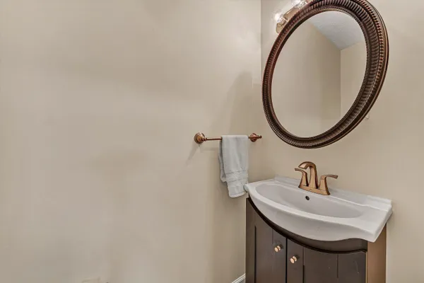 $239,500 | 375 Tinkerview Drive, Cloverdale, VA 24077