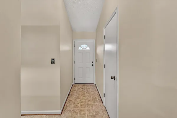 $239,500 | 375 Tinkerview Drive, Cloverdale, VA 24077