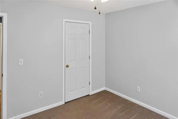 $2,500 | 905 Pownal Lane, Hampton, GA 30228