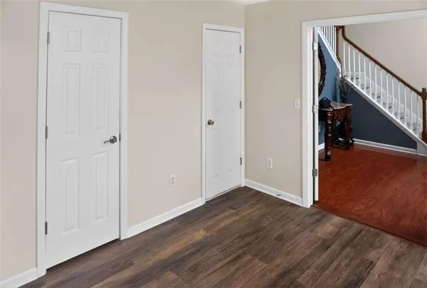 $2,500 | 905 Pownal Lane, Hampton, GA 30228
